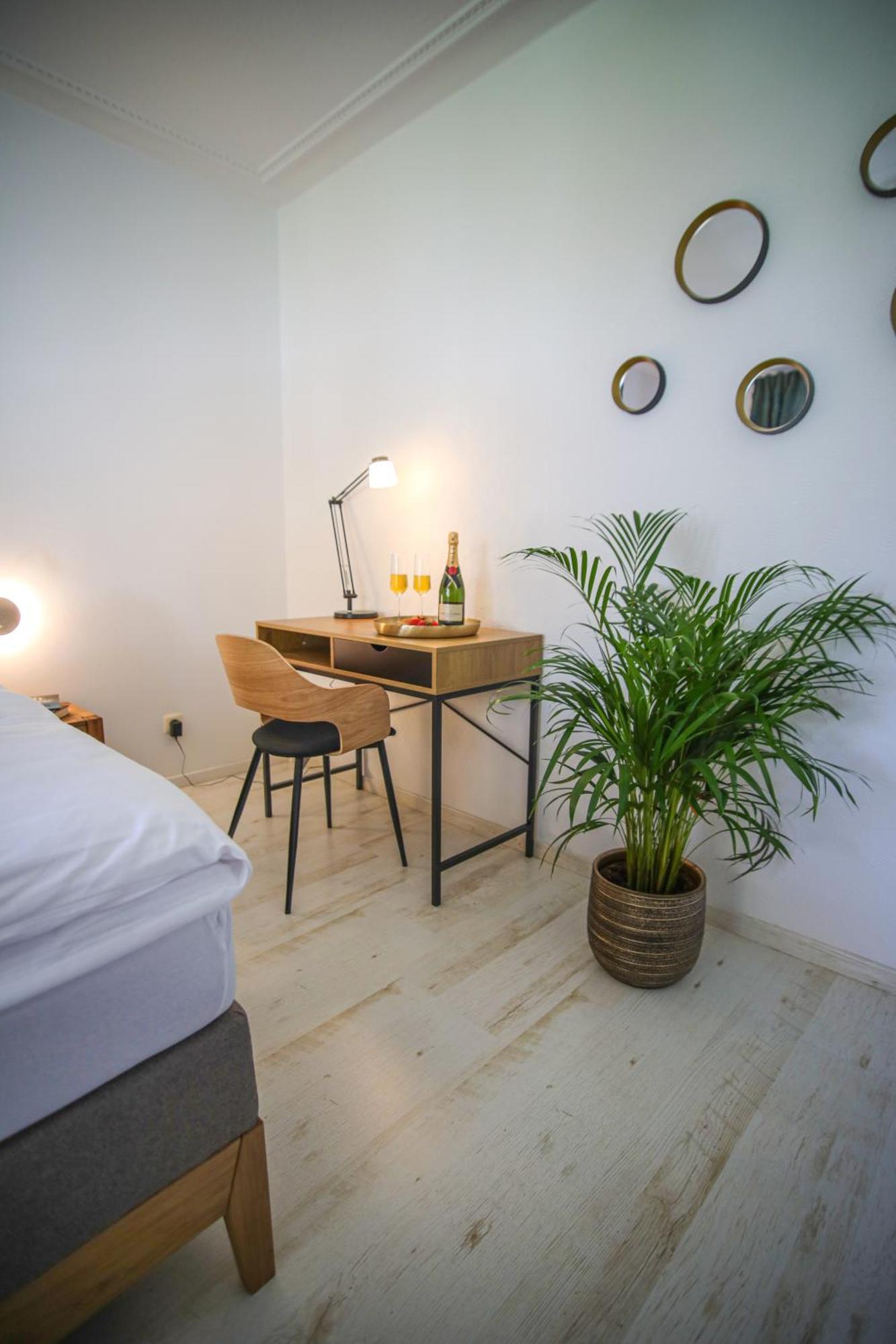 Apartmán Zentral - Gemuetlich - Kueche - Balkon - Garage Bad Lippspringe Exteriér fotografie